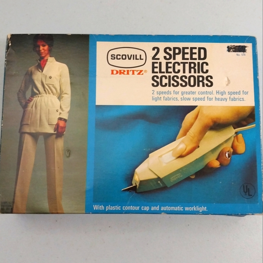 Scovill Dritz Vintage 1960s 2 Speed Electric Scissors #A027